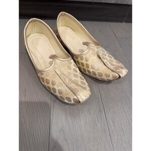 Indian Mojri Shoes Men's 9 Beige Silk Floral Ethnic Wedding Party Slip-On Flat